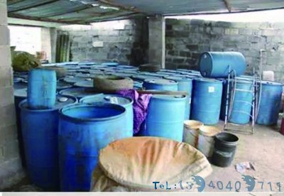 城郊窝点储存有30余吨危化品（组图）