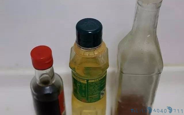 切记！不要使用塑料桶盛装油 长期食用有危害
