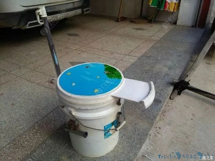 塑料桶做钓箱，第一次见这么牛X的...