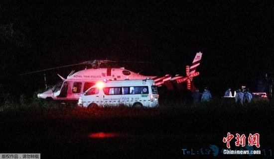 泰国被困足球队已有8人获救 拟今日救出剩余5人