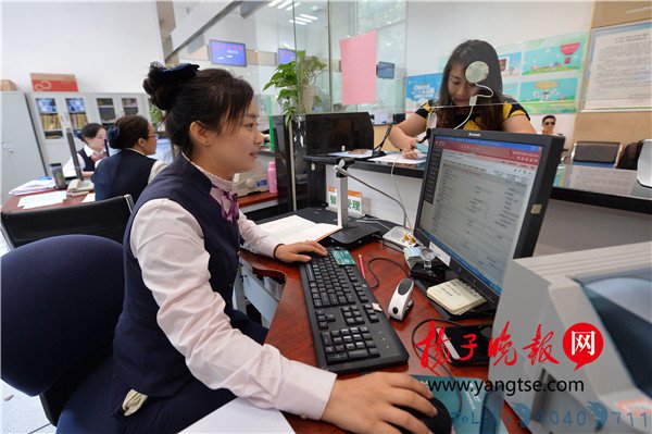 进一扇门 办多件事