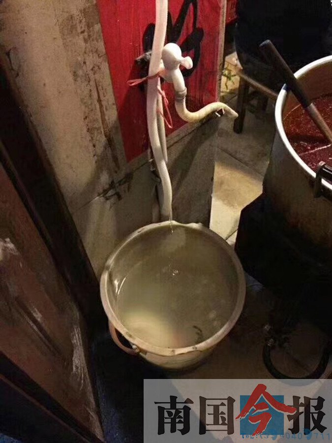 螺蛳粉店被曝用空调水泡粉 食药监部门：厨房卫生较差