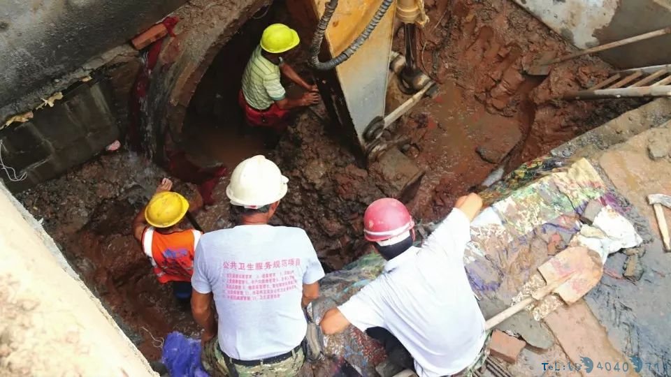 建水沟、疏管道！南充富春花园以后再也不用“看海”