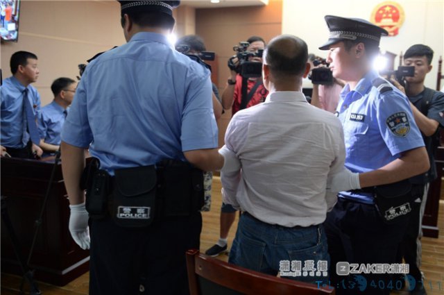 2名男子电鱼17公斤被罚放生鱼苗600公斤 主犯获刑