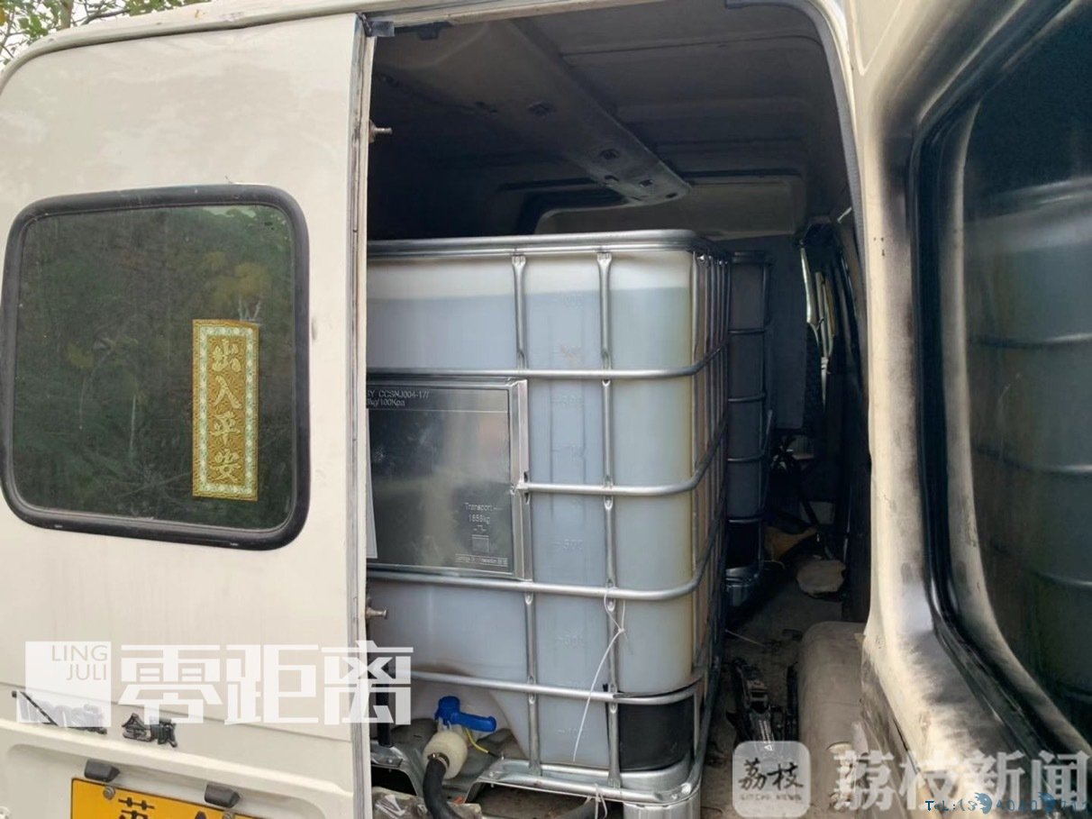 深夜面包车自燃！足足烧了两小时 牵出“移动炸弹”案（视频）