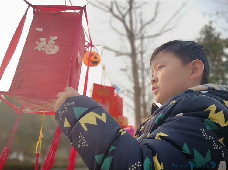 赞！一双小小手，废品变花灯