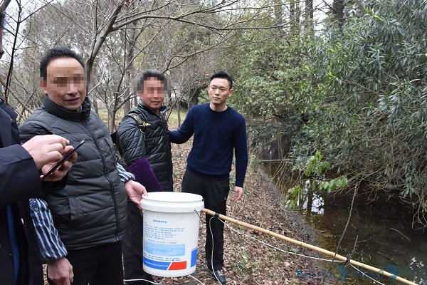 “寻寻开心”电捕鱼 鱼没抓到人被抓了